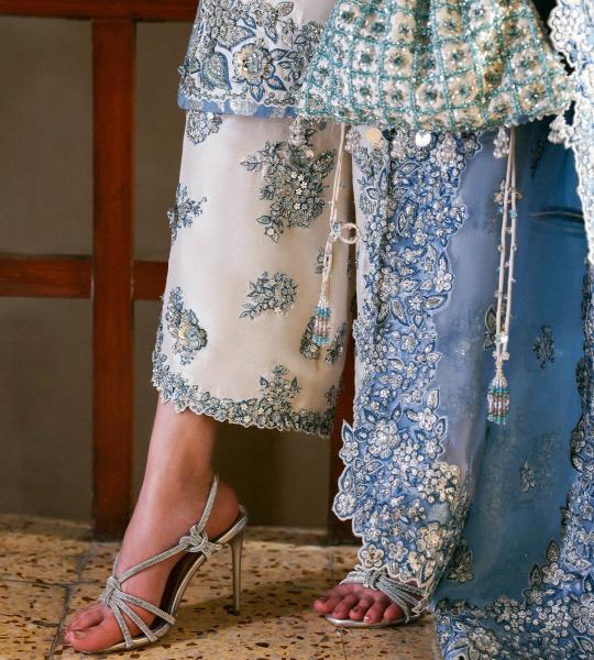 Porcelain Bloom 2501